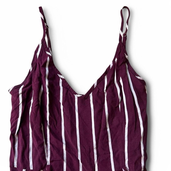Forever 21 Size M Wide Leg Jumpsuit | Burgundy & White Stripes | 100% Rayon | - Picture 3 of 7